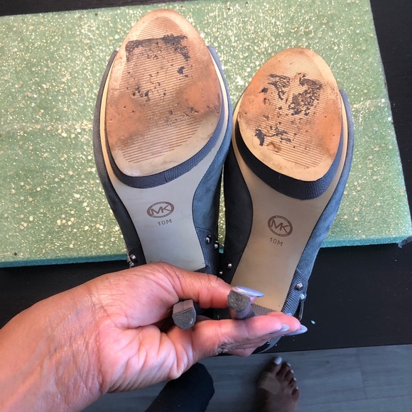 Michael Kors Shoe Boots in Gray Suede size 10. - Picture 6 of 6